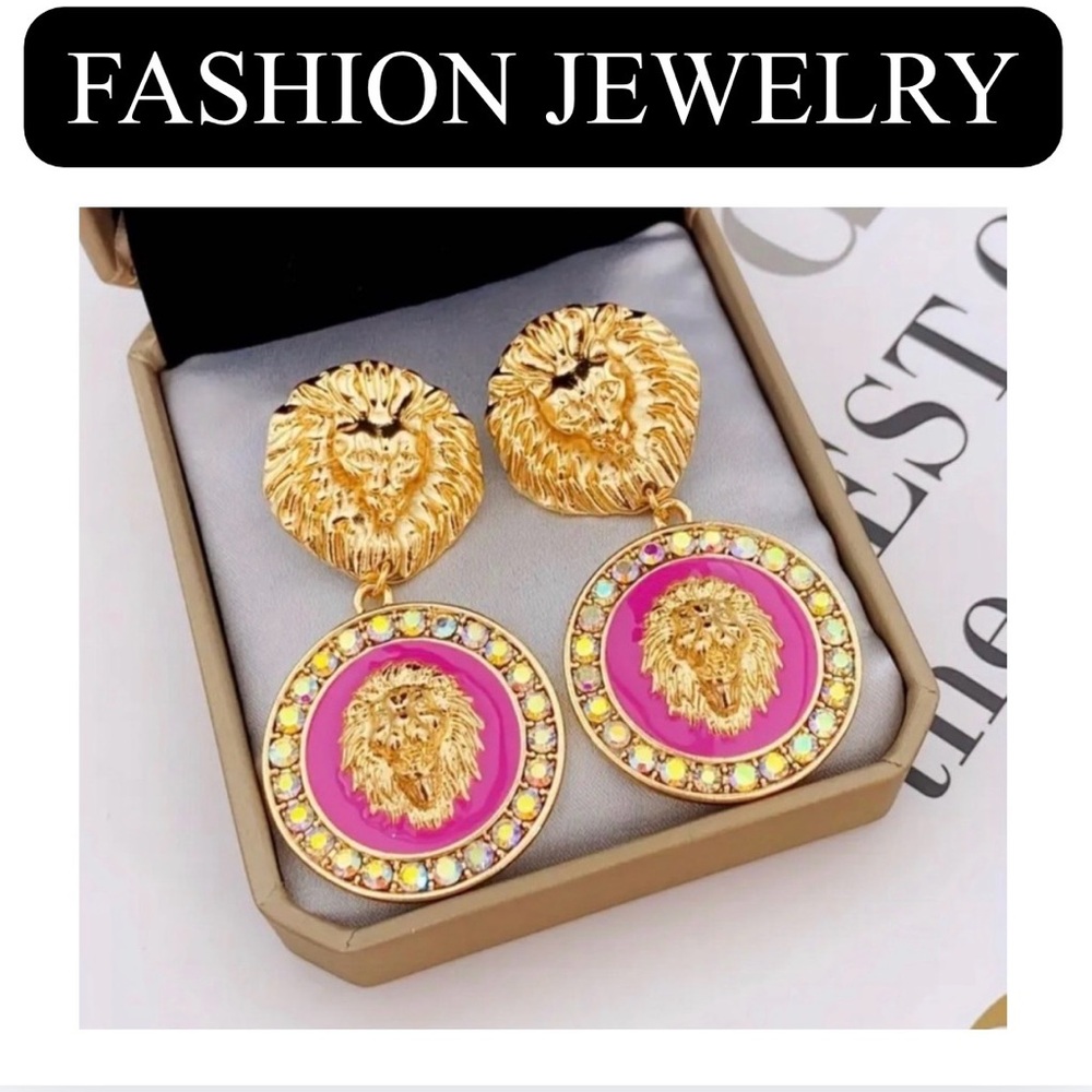EARRINGS: Vintage Style Pink & Golden Lion Head Drop Dangle Zinc Alloy, NIP